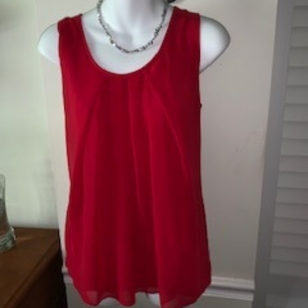 NY&Co Candy Red Ladies sleeveless top - Med